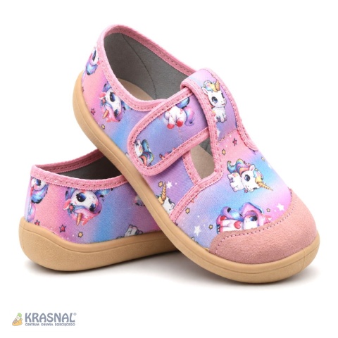 RAWEKS JOY barefoot pony